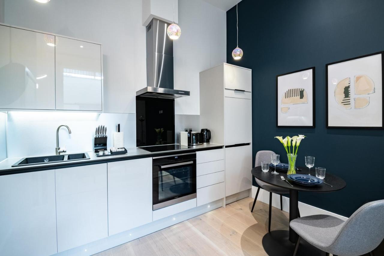 Queensberry Place By Stayo *