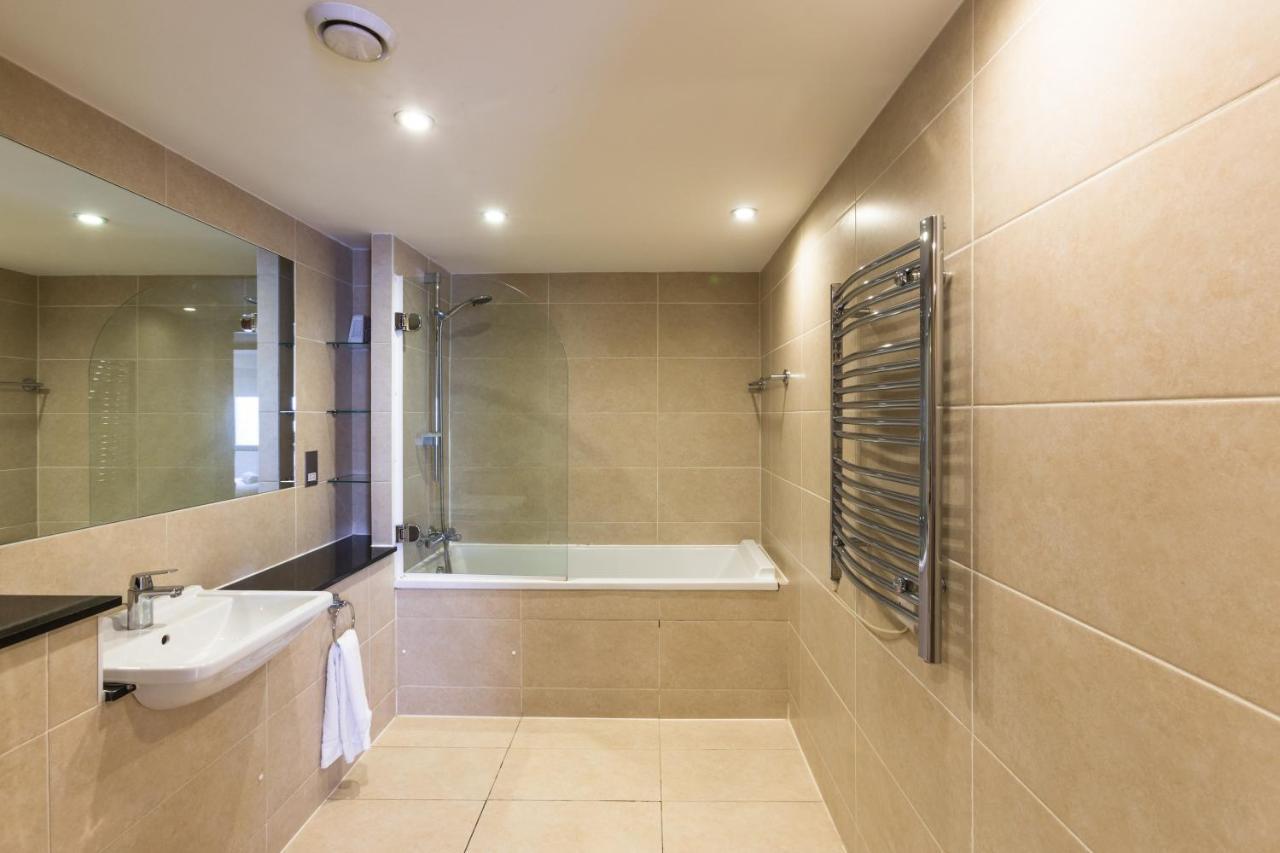 Modern 2 Bed 2 Bath With Outdoor Space Hyde Park Apartamento *