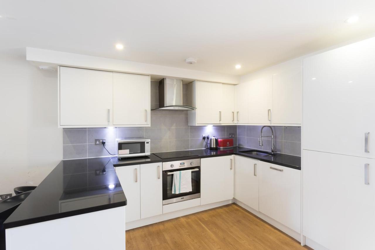 Apartamento Modern 2 Bed 2 Bath With Outdoor Space Hyde Park *