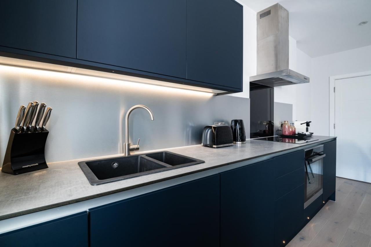Queensberry Place By Stayo * Londres