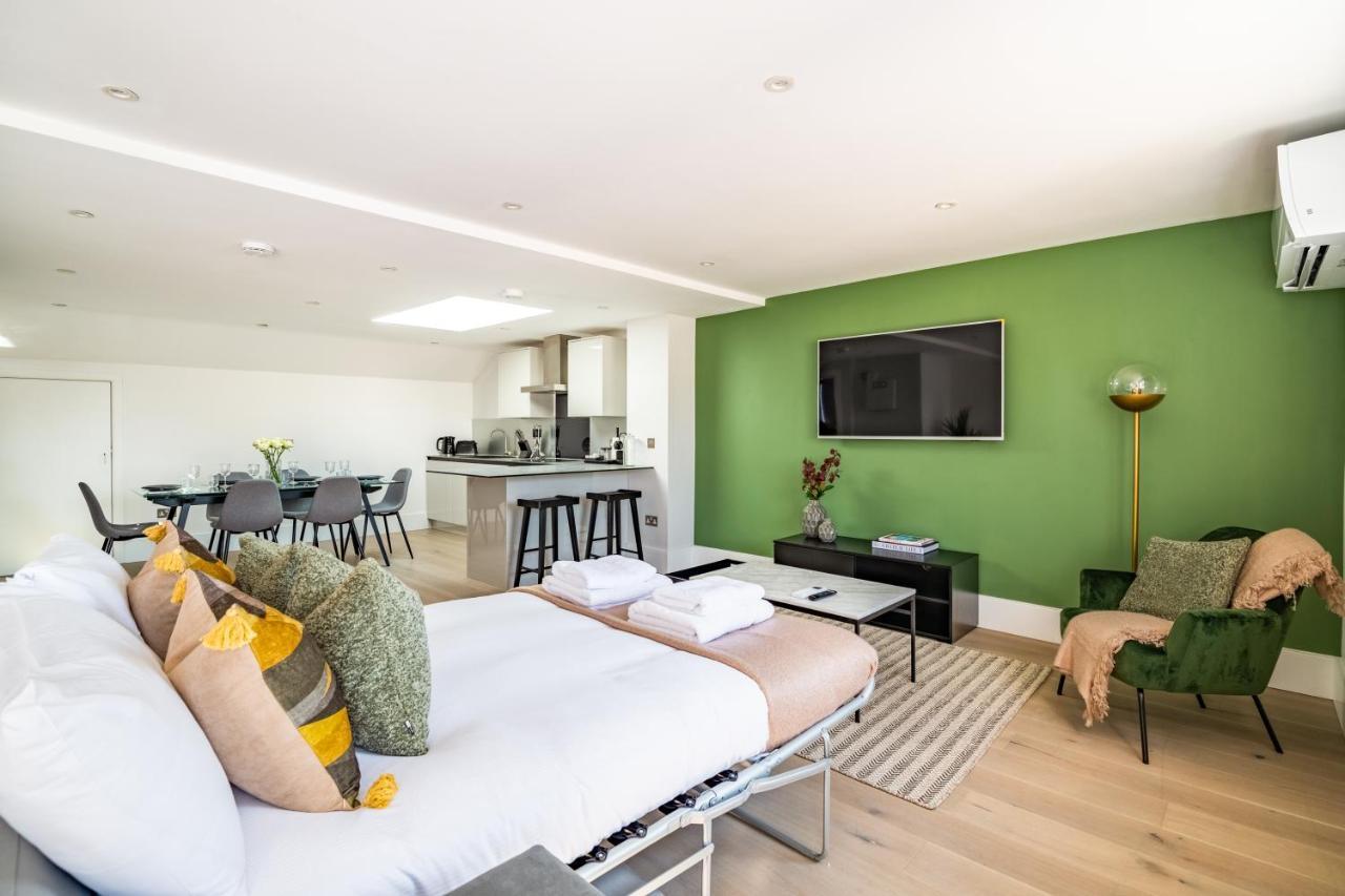 Queensberry Place By Stayo