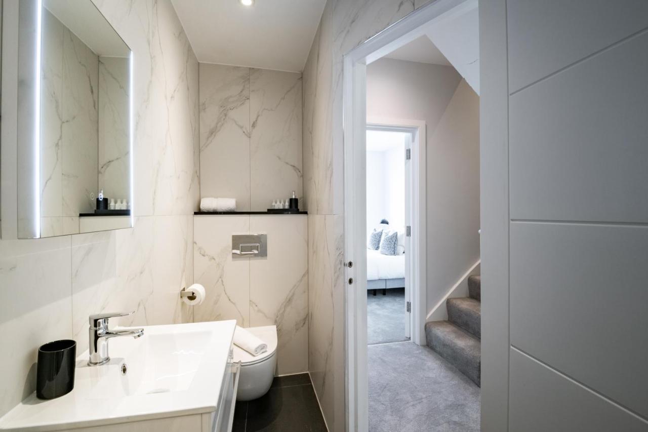 Queensberry Place By Stayo *