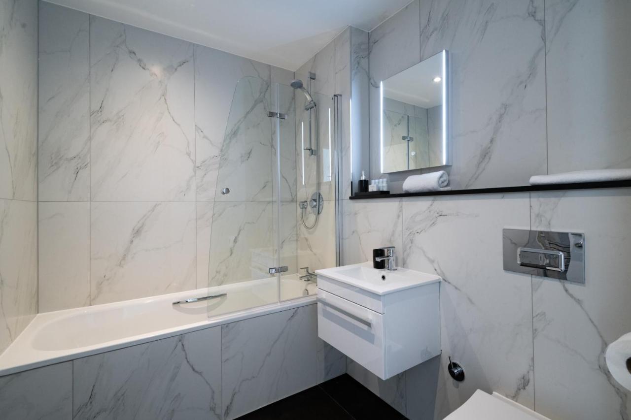 Queensberry Place By Stayo * Londres