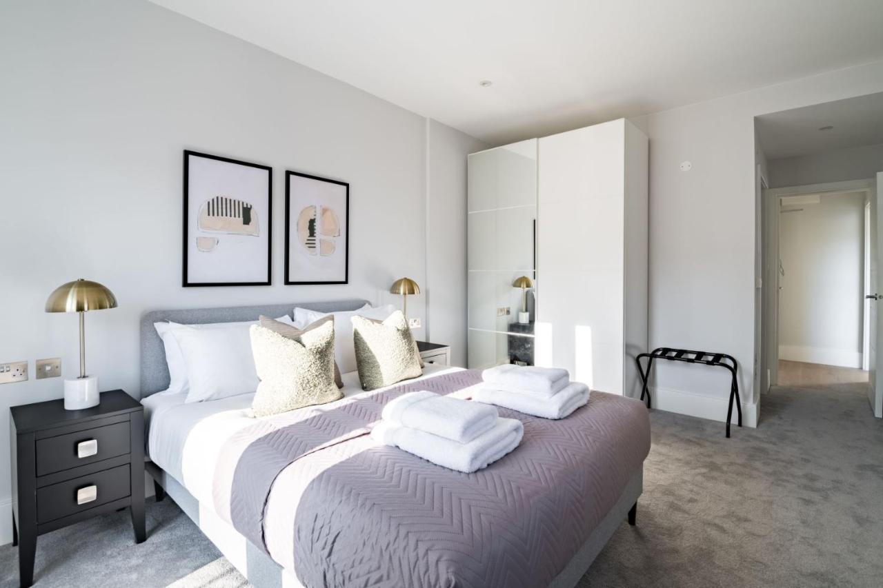 Queensberry Place By Stayo * Londen