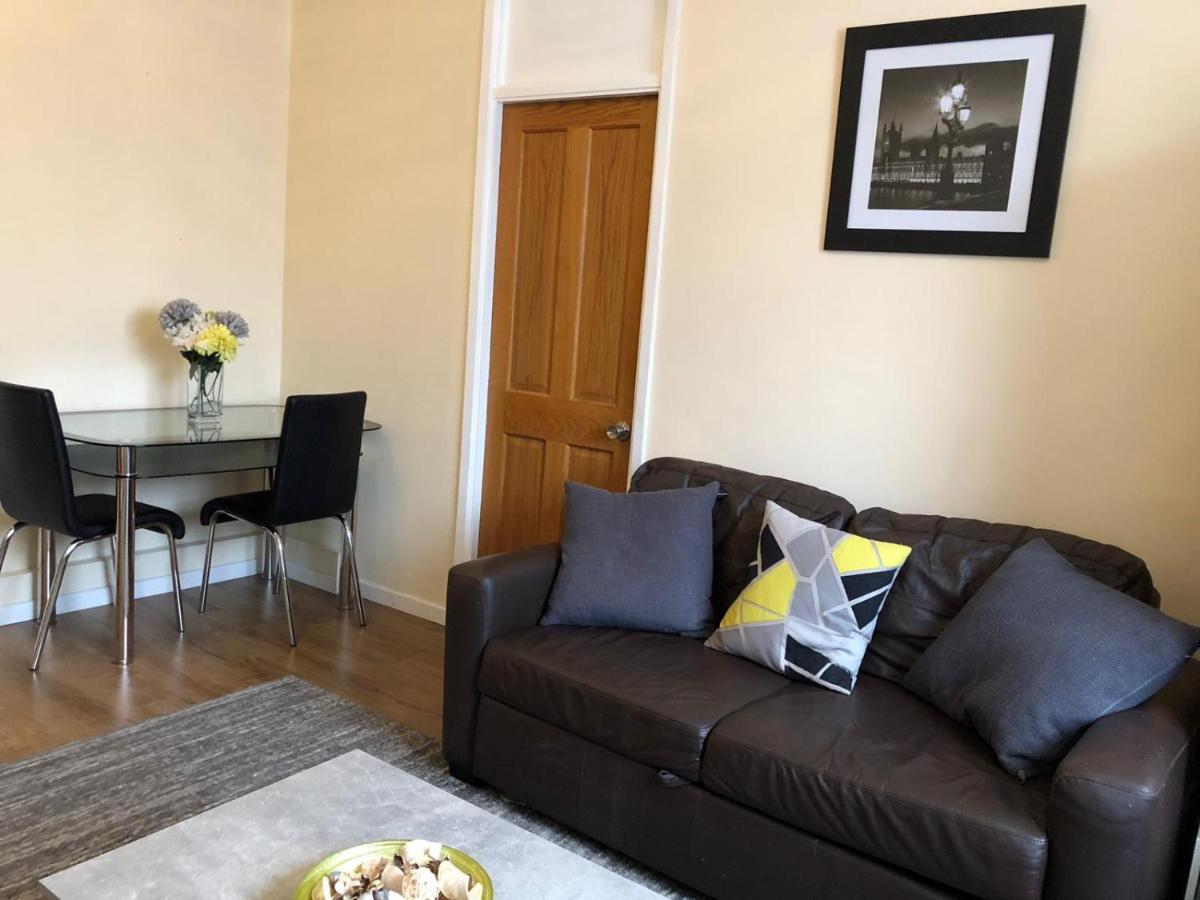 Entire Flat Very Comfortable 1 Bedroom Appartement