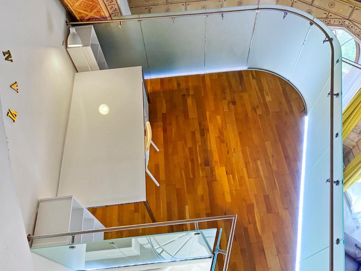 Apartment Rare 1-bed Church Converted In London