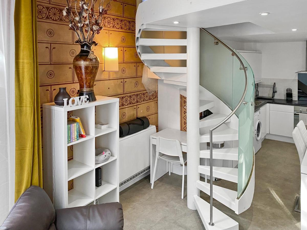 Rare 1-bed Church Converted In Apartment London