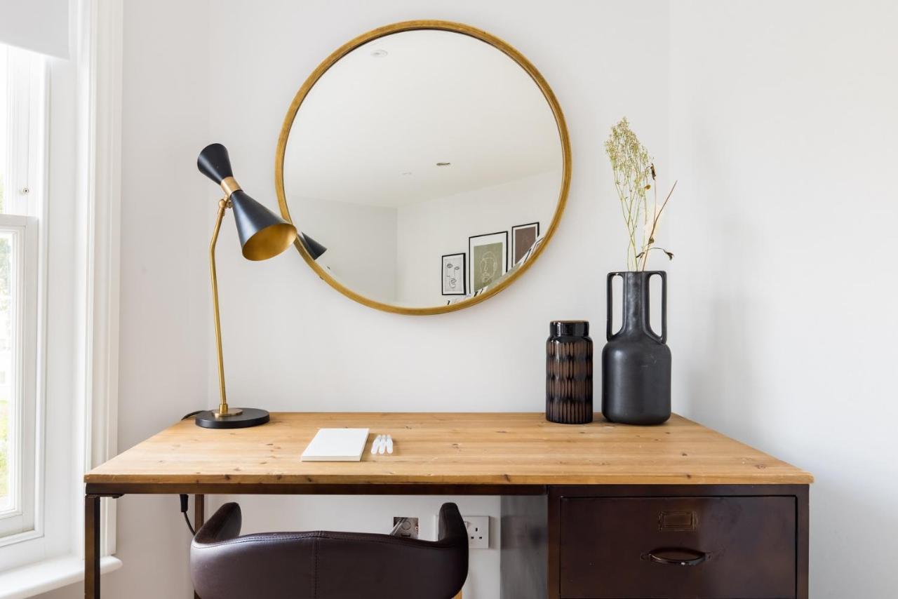 The Margravine Maisonette - Modern & Bright 2bdr Flat * Londres