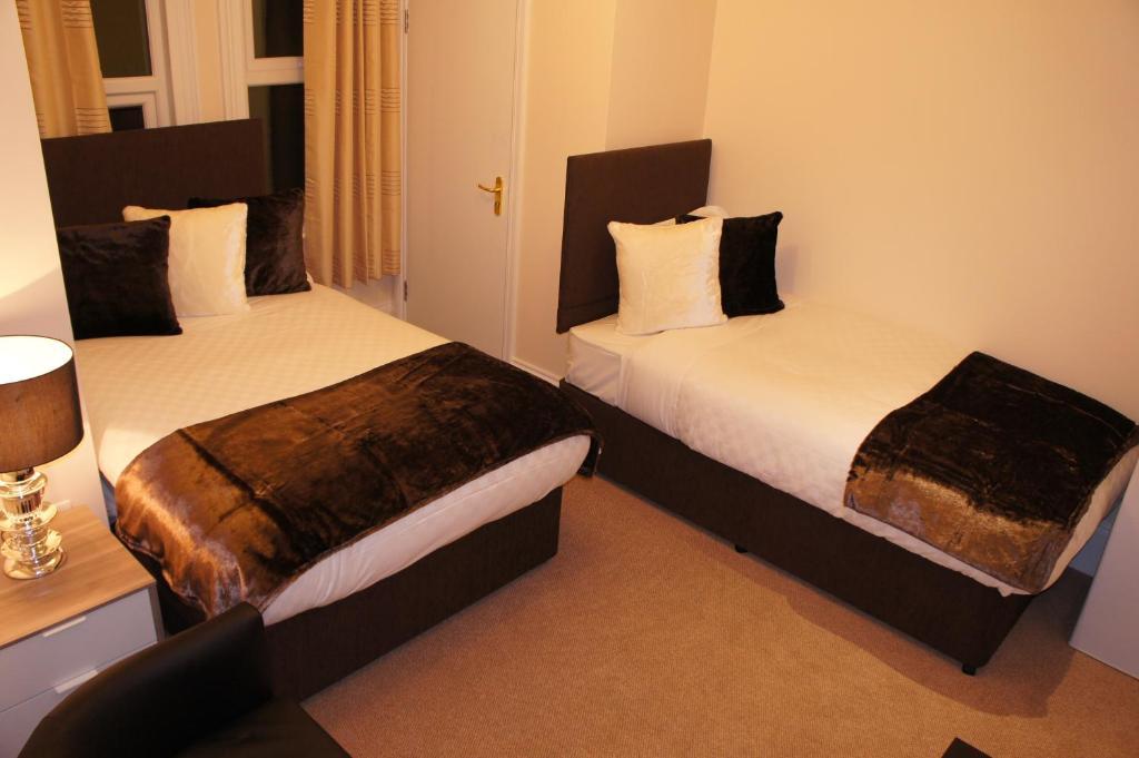 Sapphire Hotel