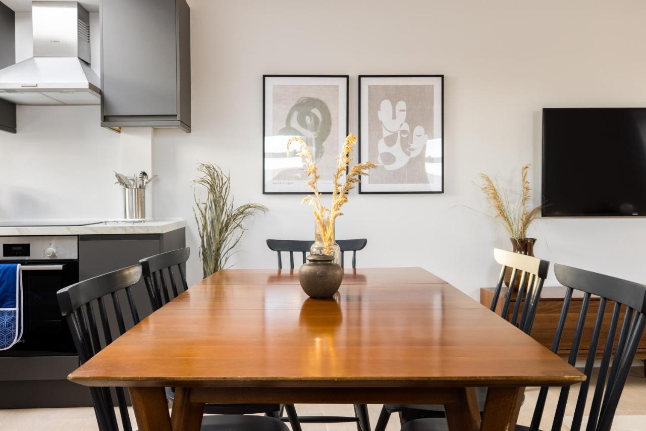 The Margravine Maisonette - Modern & Bright 2bdr Flat * Londres