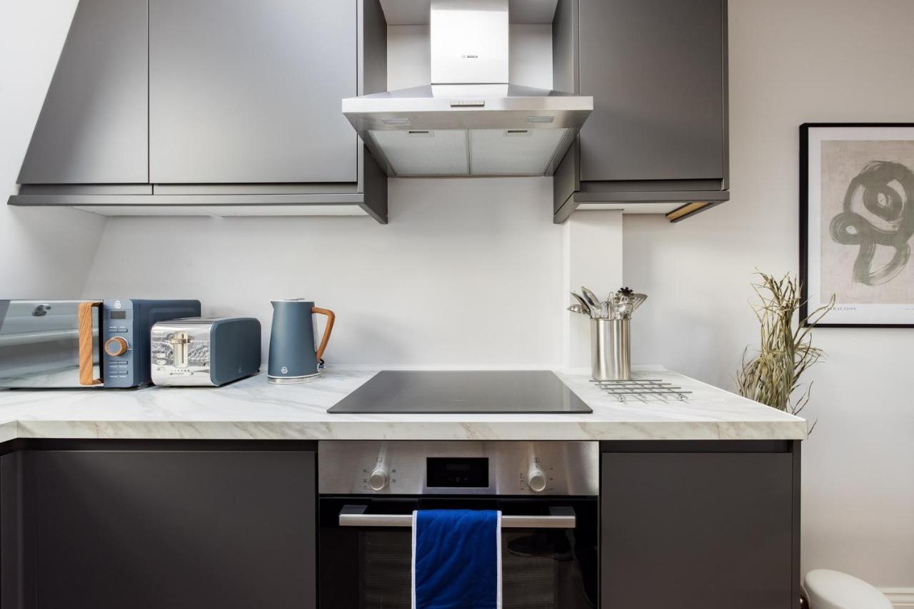 The Margravine Maisonette - Modern & Bright 2bdr Flat Apartamento *