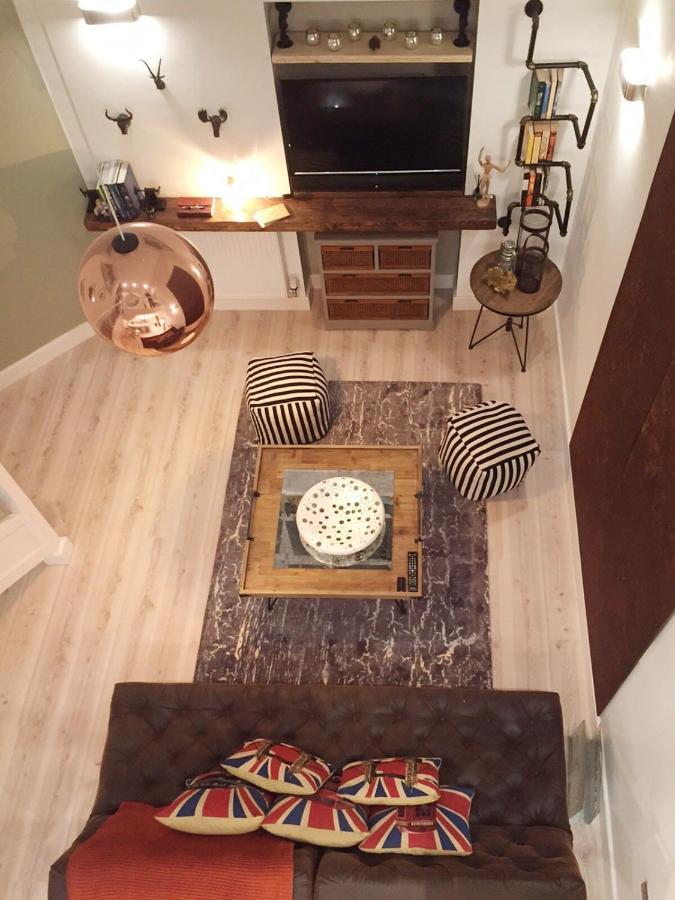Appartement Spacious 1 Bedroom Split Level Old Pub Conversion Tower Bridge Londen