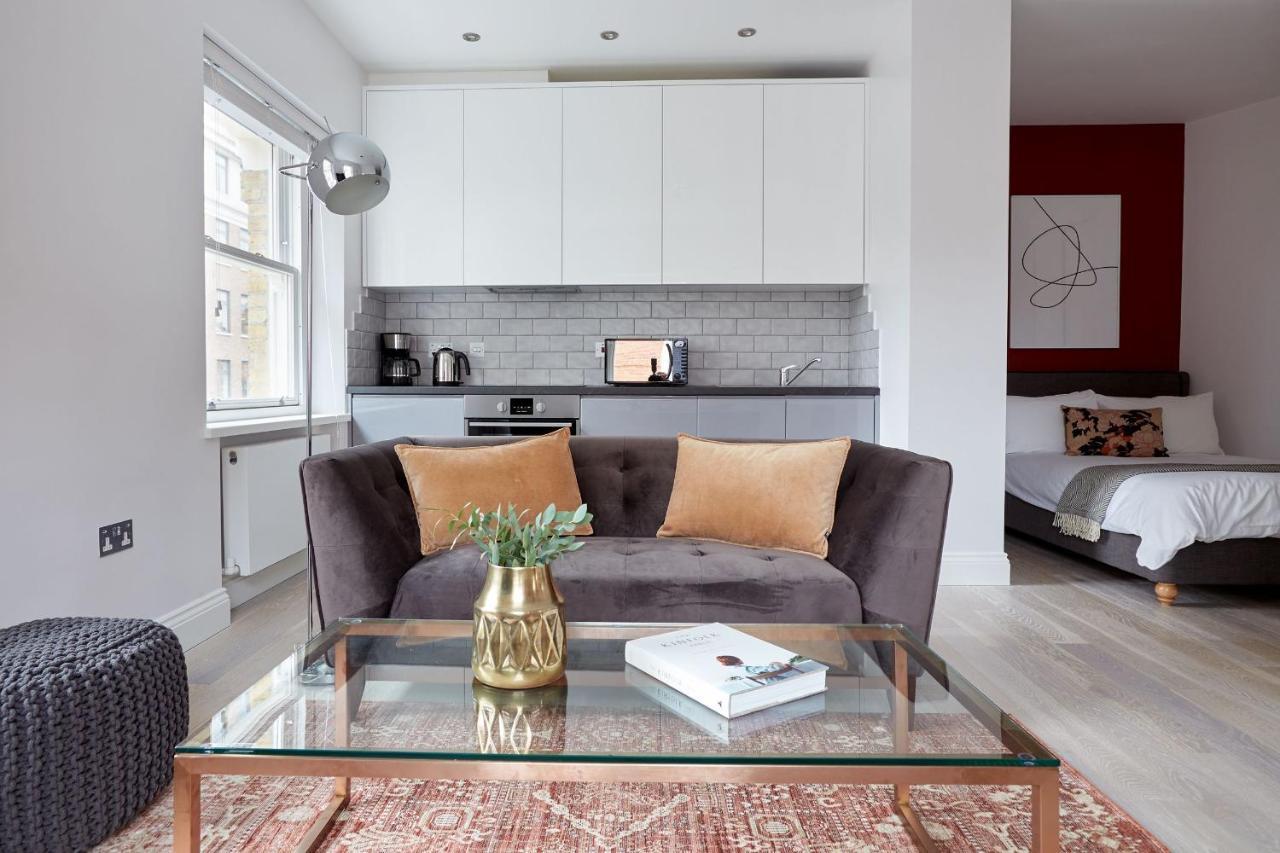 6vh Virginia House, 31 Bloomsbury Way By Living * Londres