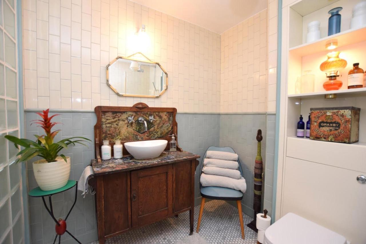 Stylish 3 Bed House With Parking In Bermondsey, Se1