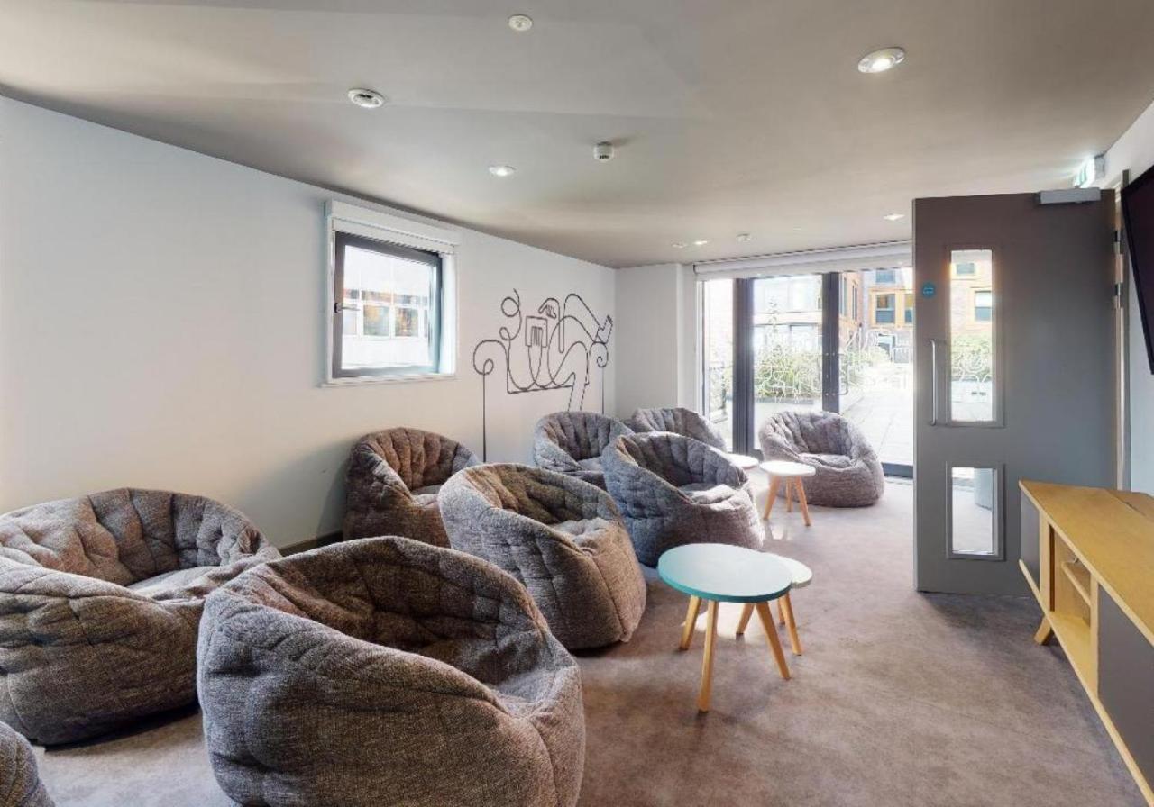 For Students Only Private Bedrooms With Shared Kitchen And At Iq Haywood House In Londres