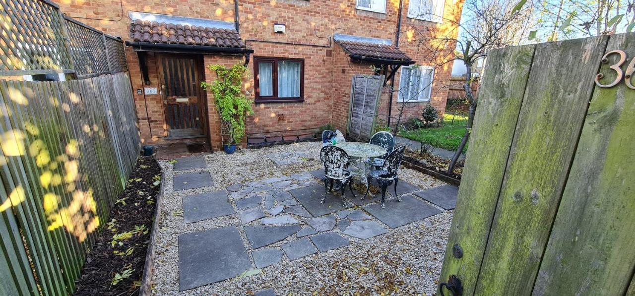 Apartamento Sw19 - Quiet Split-level 2-bedroom Maisonette With Garden