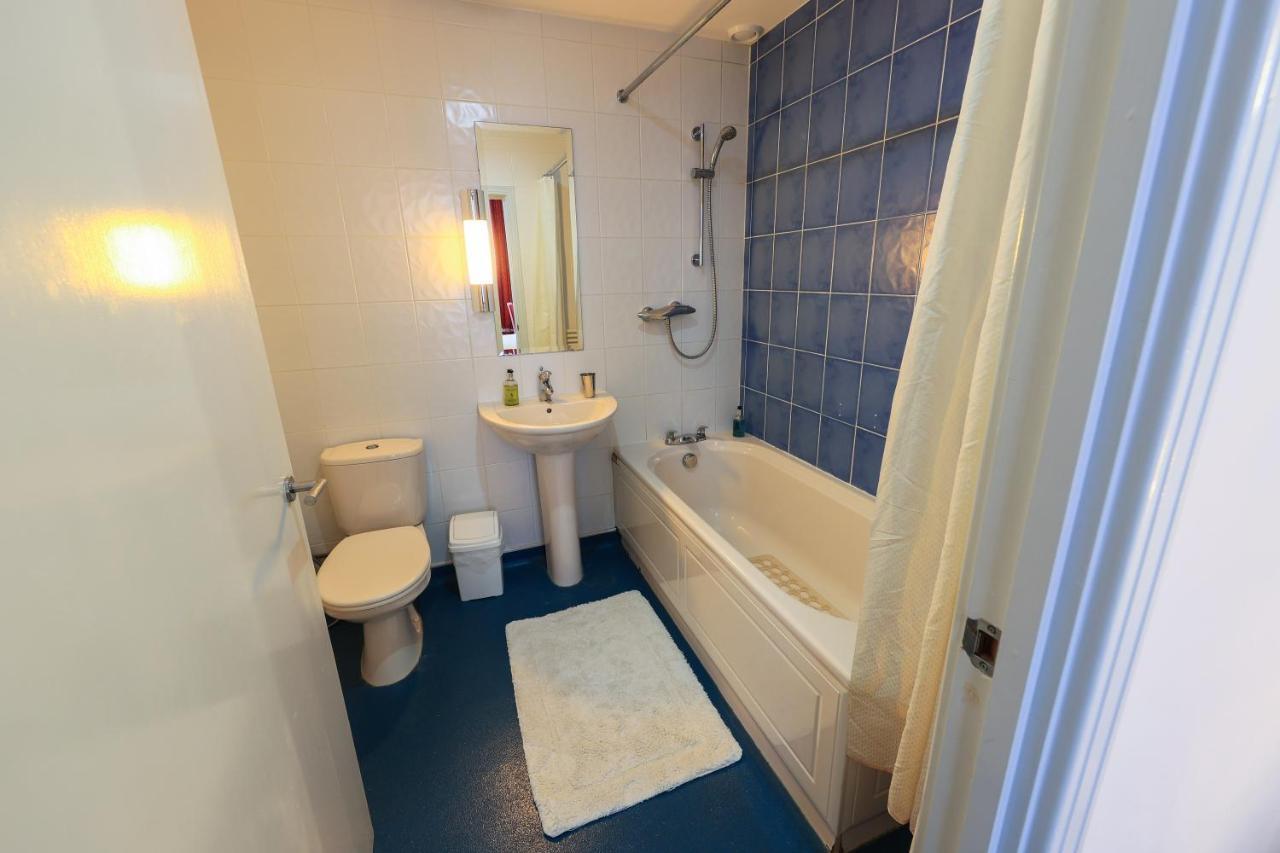 Bright Private - Peaceful Morden Location Apartamento