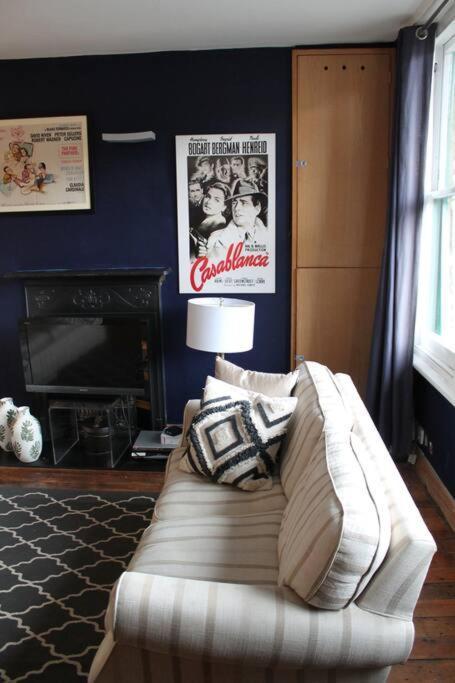 Artistic And Soulful Carnaby Street Movie Pad Appartement