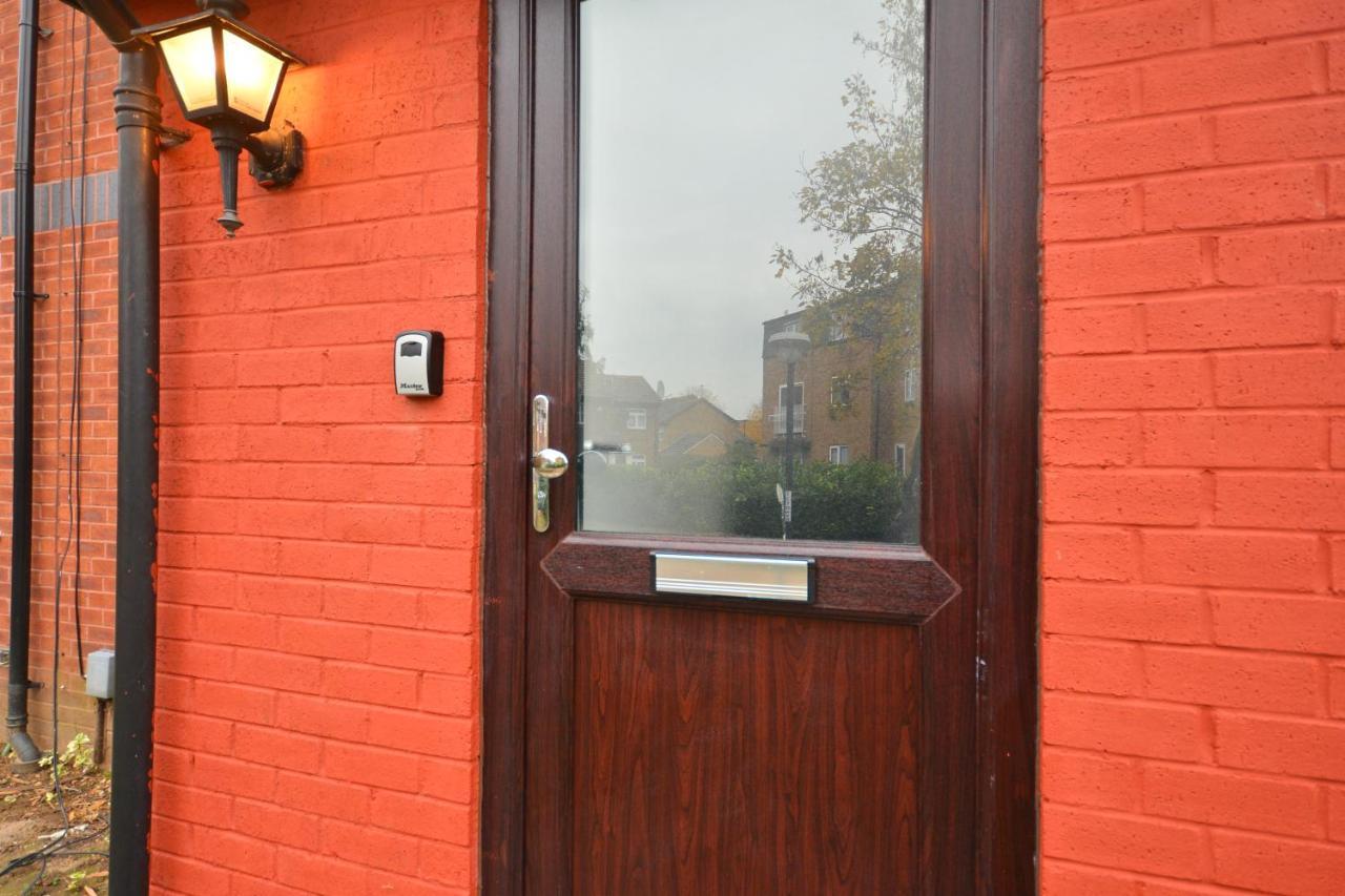 Appartement Newly Refurbished 3 Bedroom House *