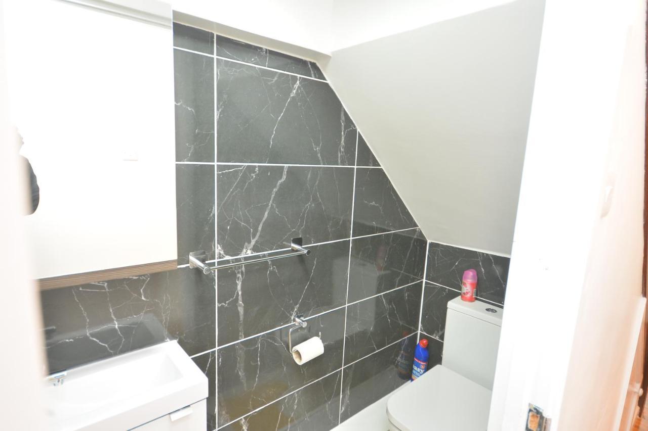 Appartement Newly Refurbished 3 Bedroom House *