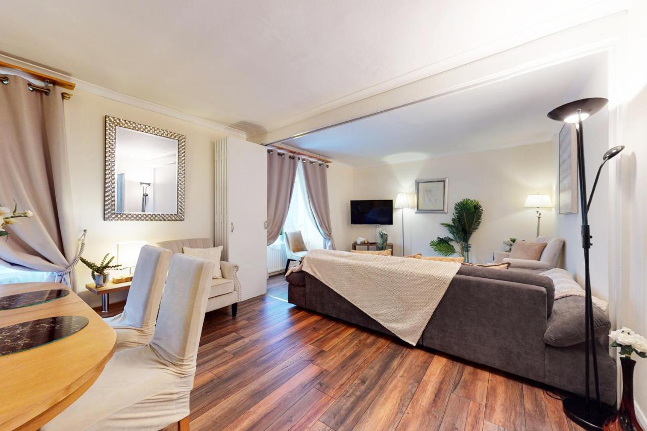 Park Lane Apartments/shaw House Apartamento