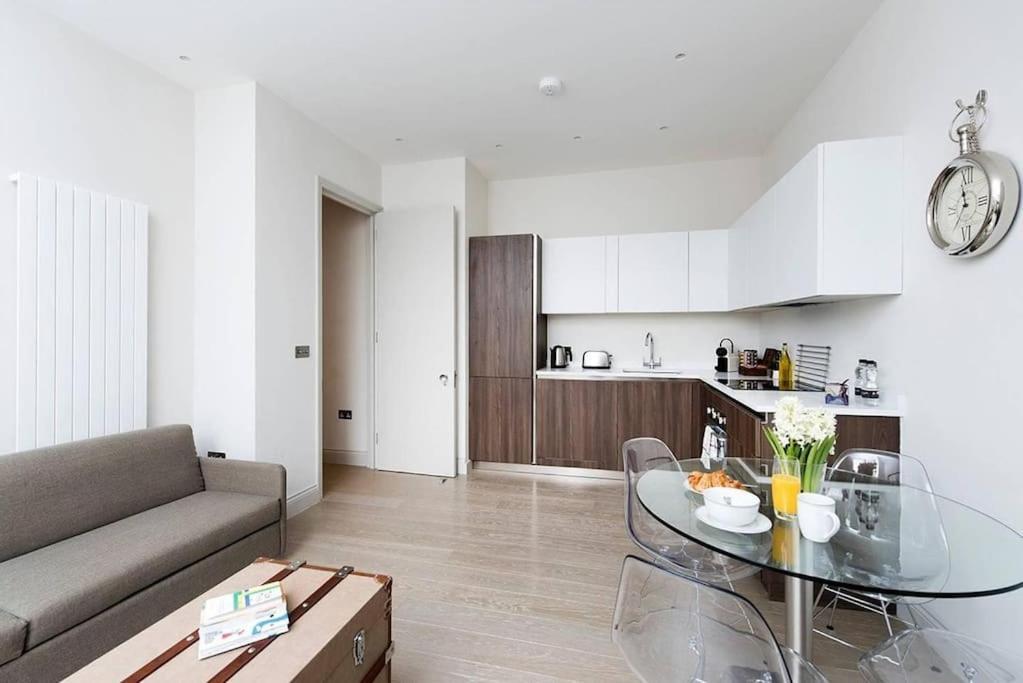 Apartamento Recently Redecorated Bright 1br Near Shepherds Bush With Parking Soa *