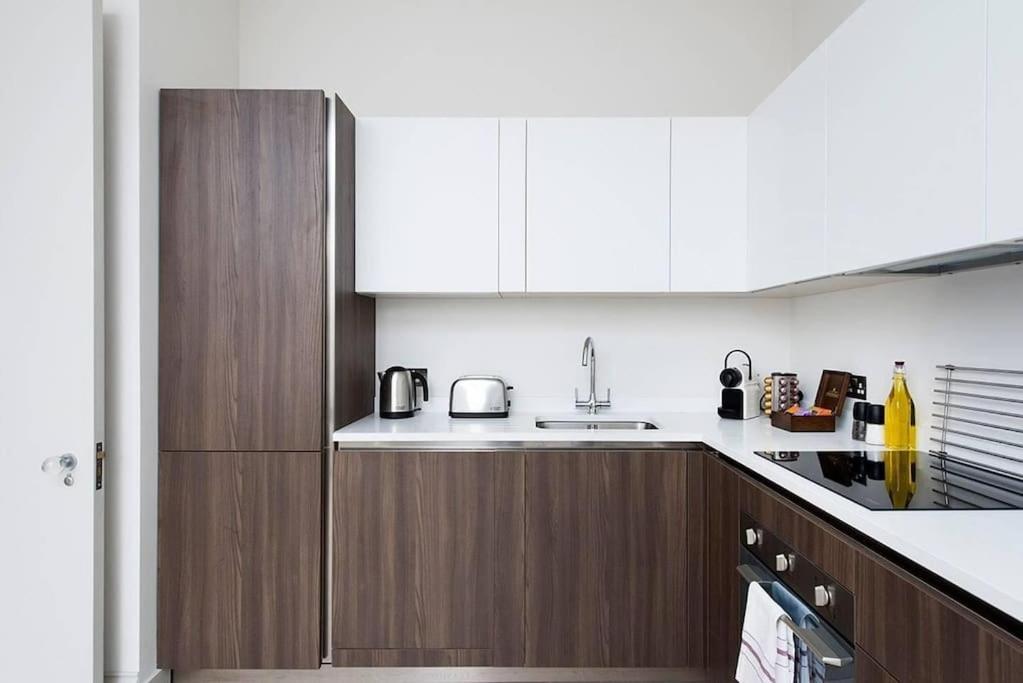 Recently Redecorated Bright 1br Near Shepherds Bush With Parking Soa * Londres