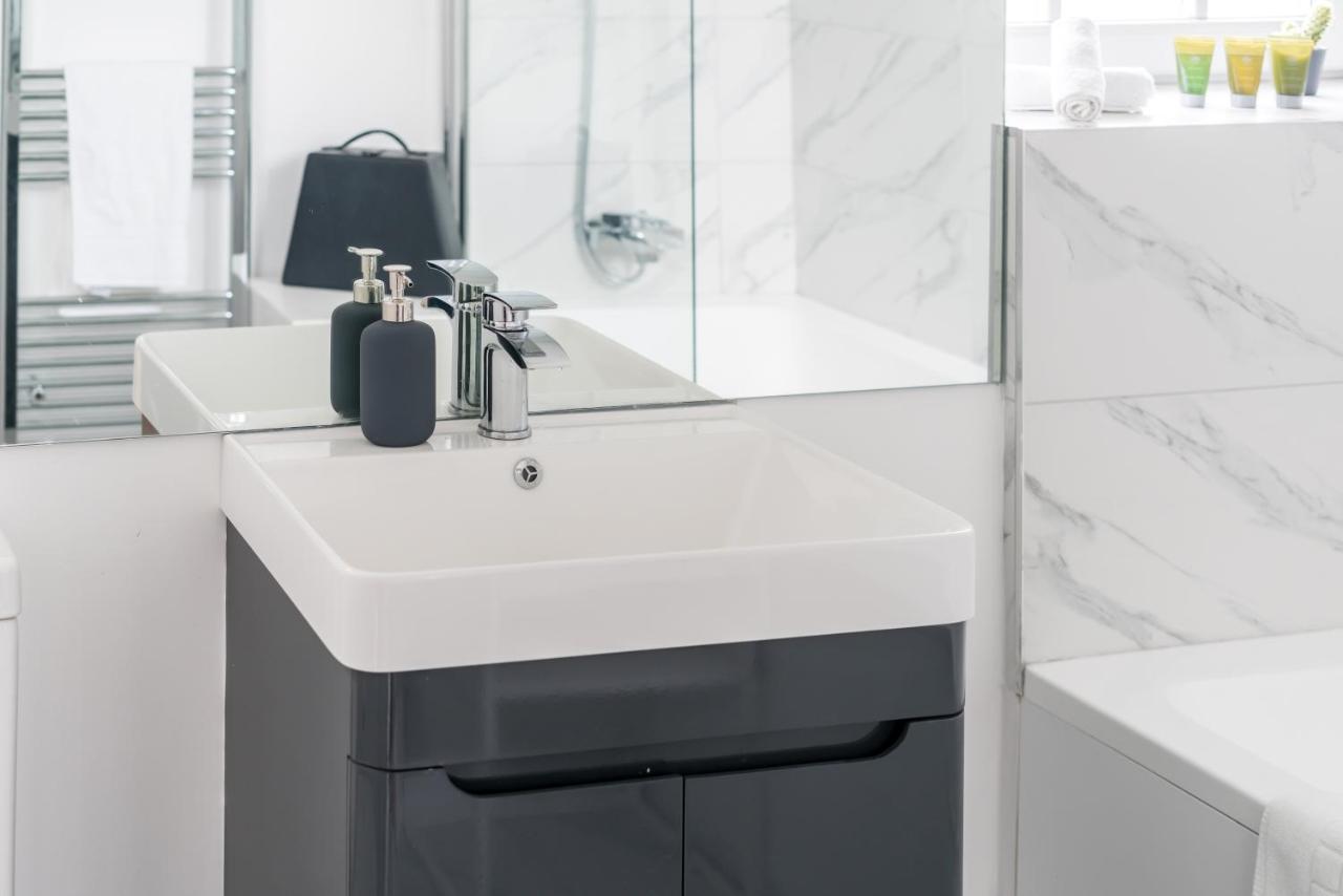 Skyline Serviced - Seldon Londen