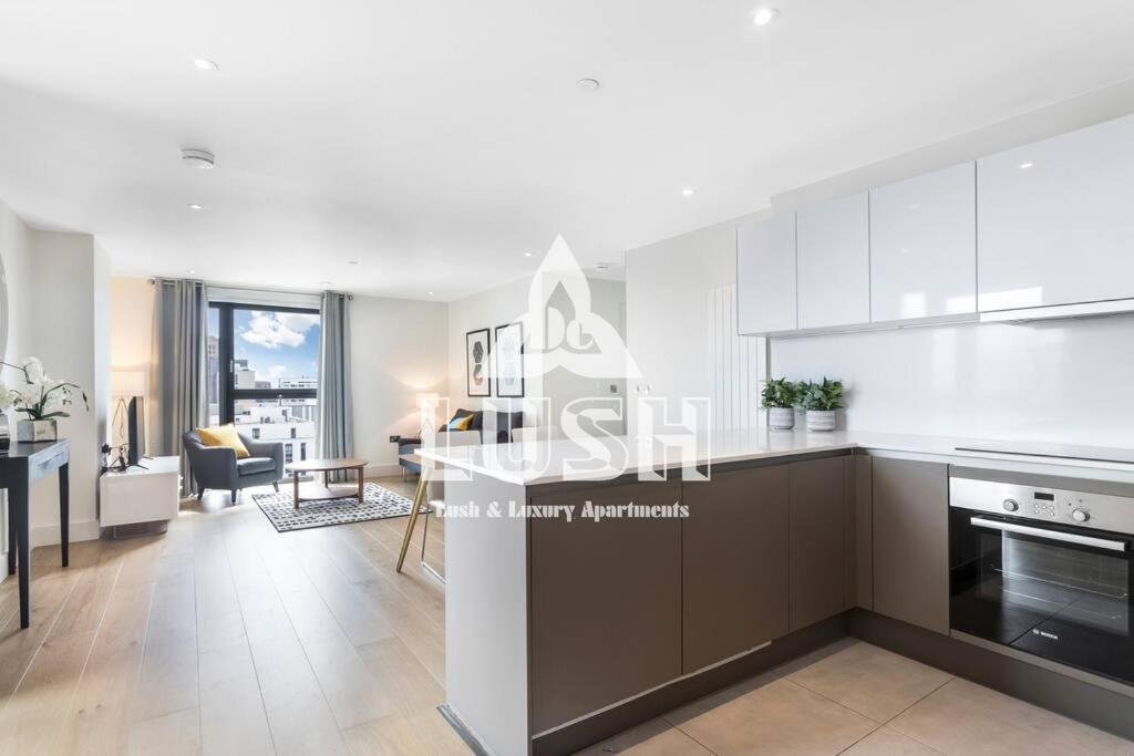 Apartamento Modern, Stylish Penthouse Next To Wembley Stadium! *