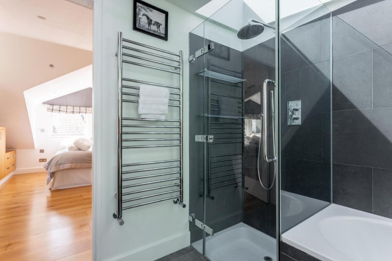 Vakantiehuis New Stunning 5bd Mews House *
