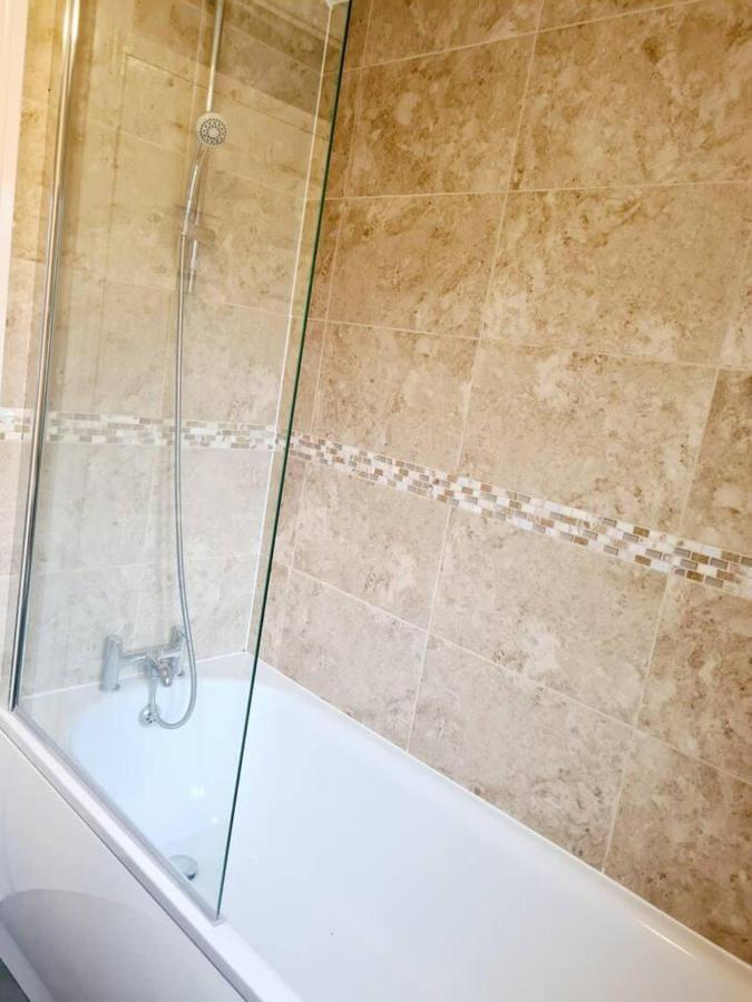 Casa de férias Modern & Spacious - Walk To Excel- Parking Londres