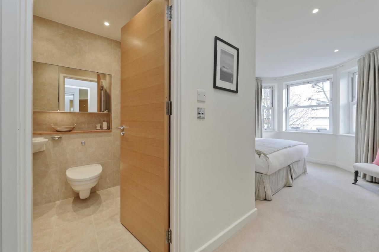 Veeve - White Lights On Wendle Square Apartamento Londres