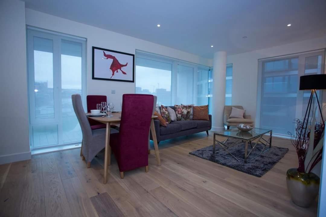 Unique 2 Bed Apartamento