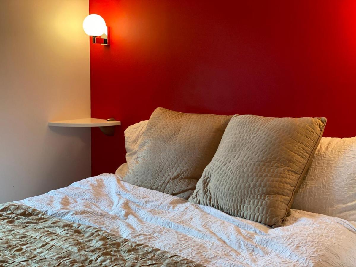 A Sun Drenched Garden Flat In The Heart Of Fulham *