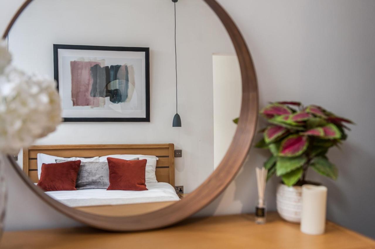 The Hay Stables - Stones Throw To Oxford Street * Londen