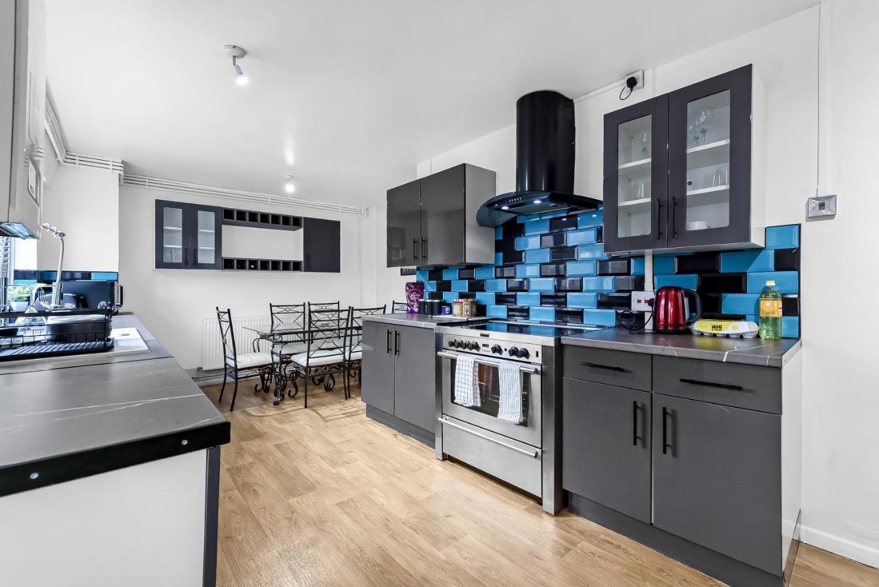 Stylish Excel 3 Bedroom Flat Apartamento *