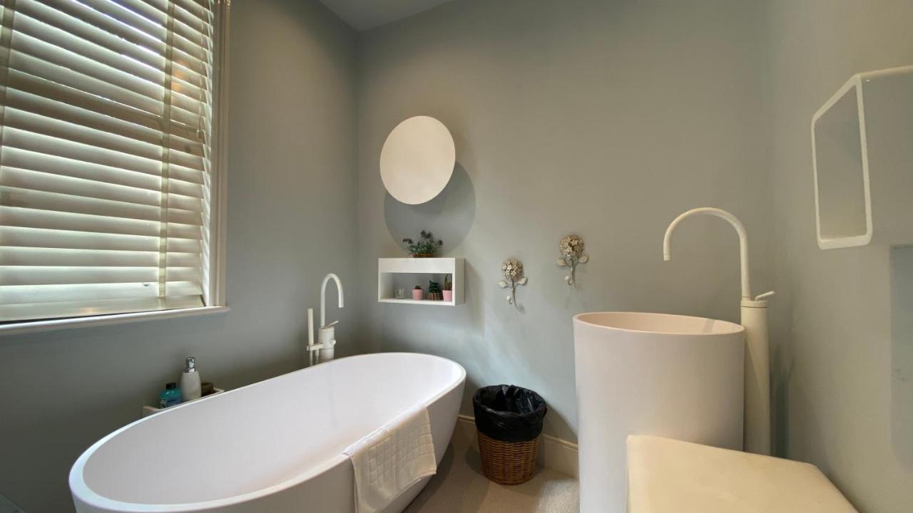 Stunning 3-bed House In Westminster * Londres