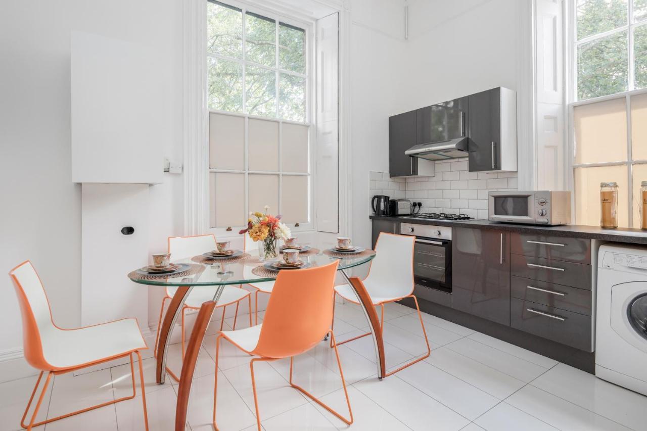 Larger Groups Close To Excel Canarywharf 02 With Parking Apartamento