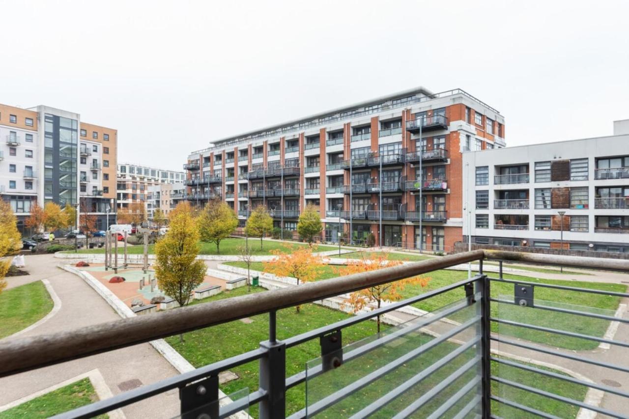 Beautiful 1 Bedroom In Shepherd's Bush * Londres