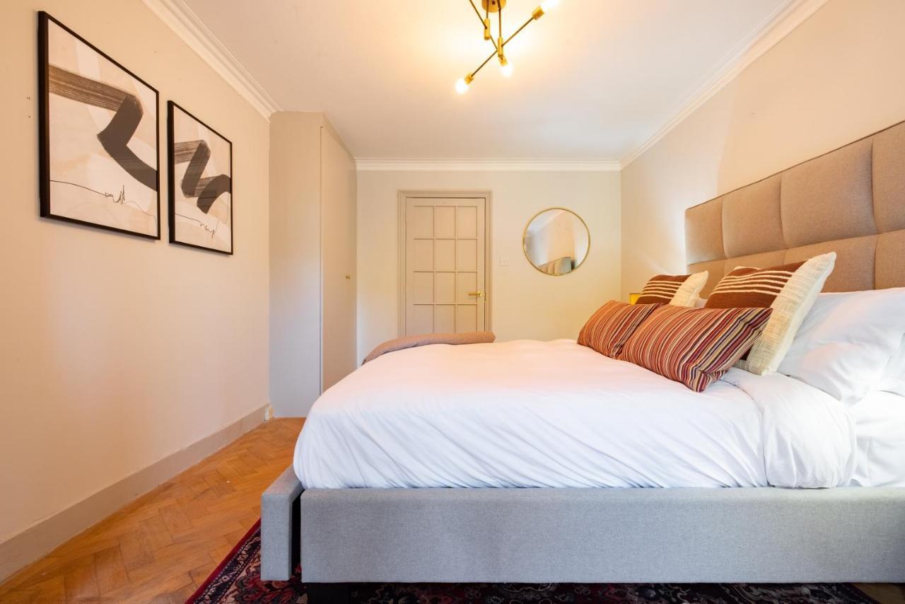 The Richmond Upon Thames Escape - Modern 2bdr Flat With Garden And Parking * London