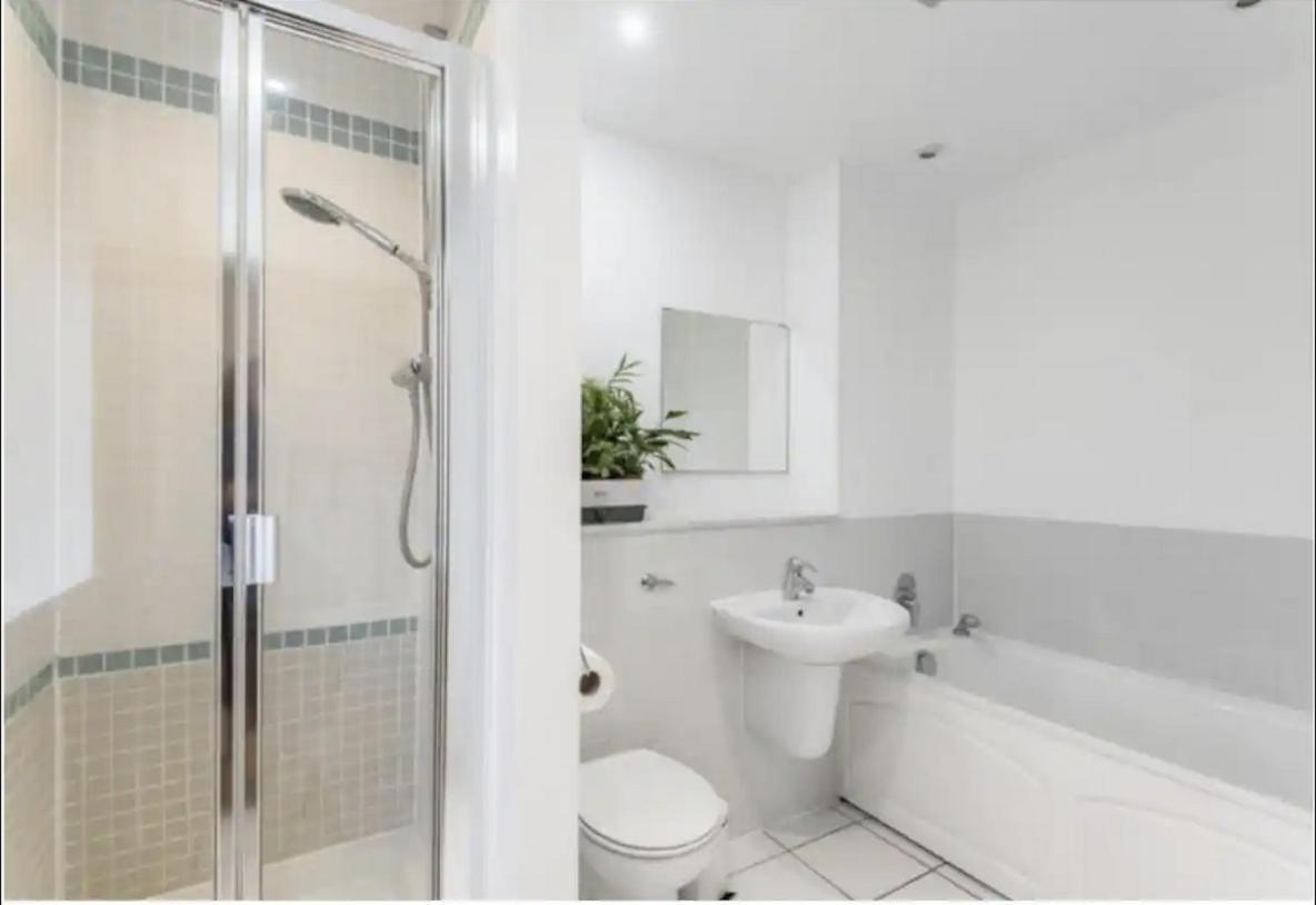 Apartamento Spacious, Bright And Modern Flat In Holloway