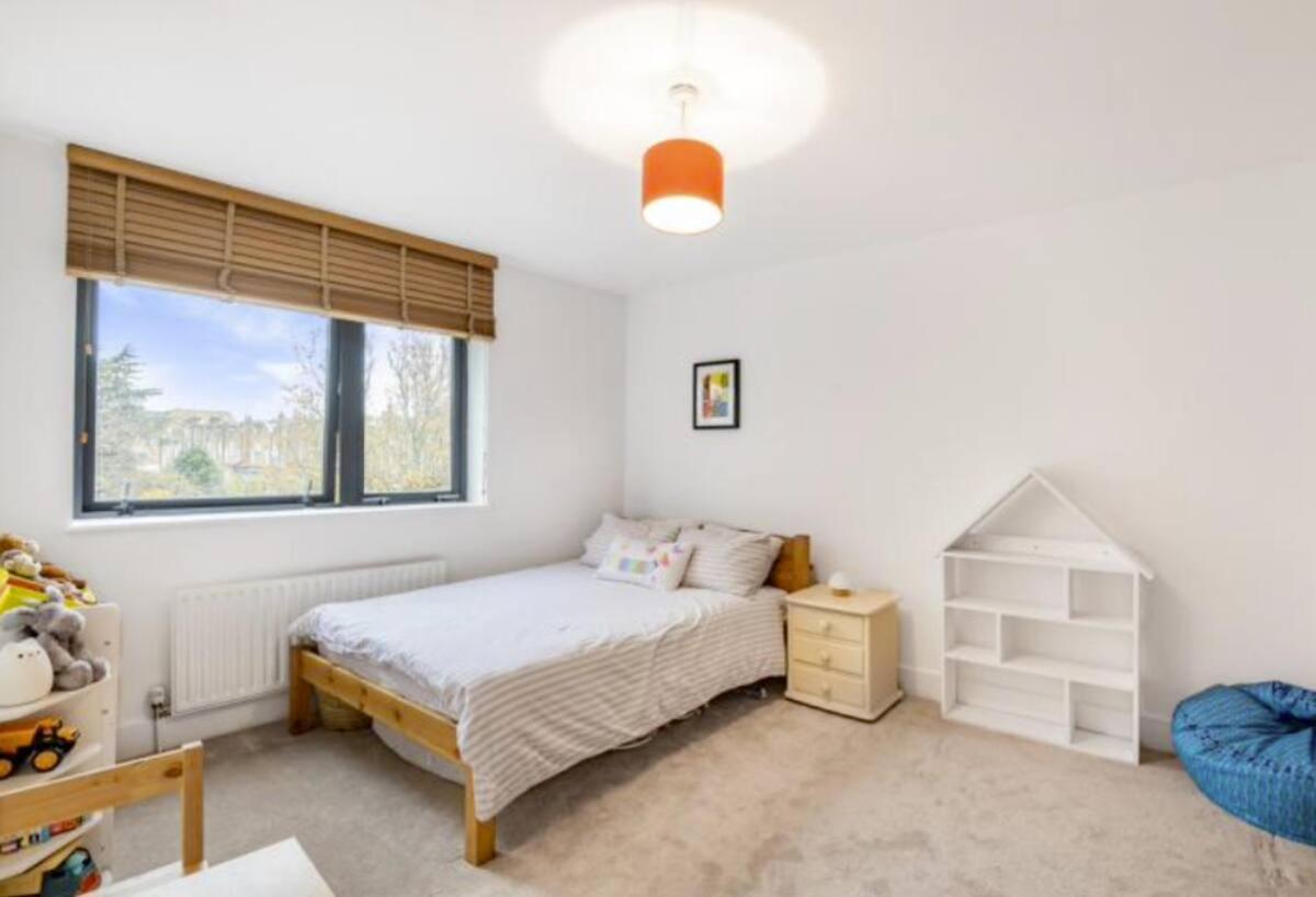 Spacious, Bright And Modern Flat In Holloway Londres