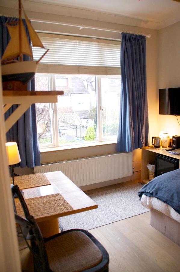 Pensión Brookview 3*