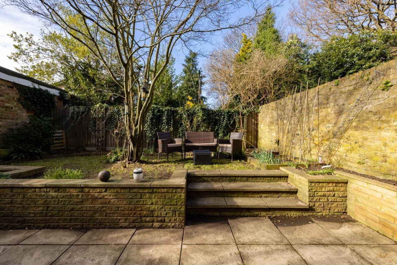 The Richmond Upon Thames Escape - Modern 2bdr Flat With Garden And Parking * London