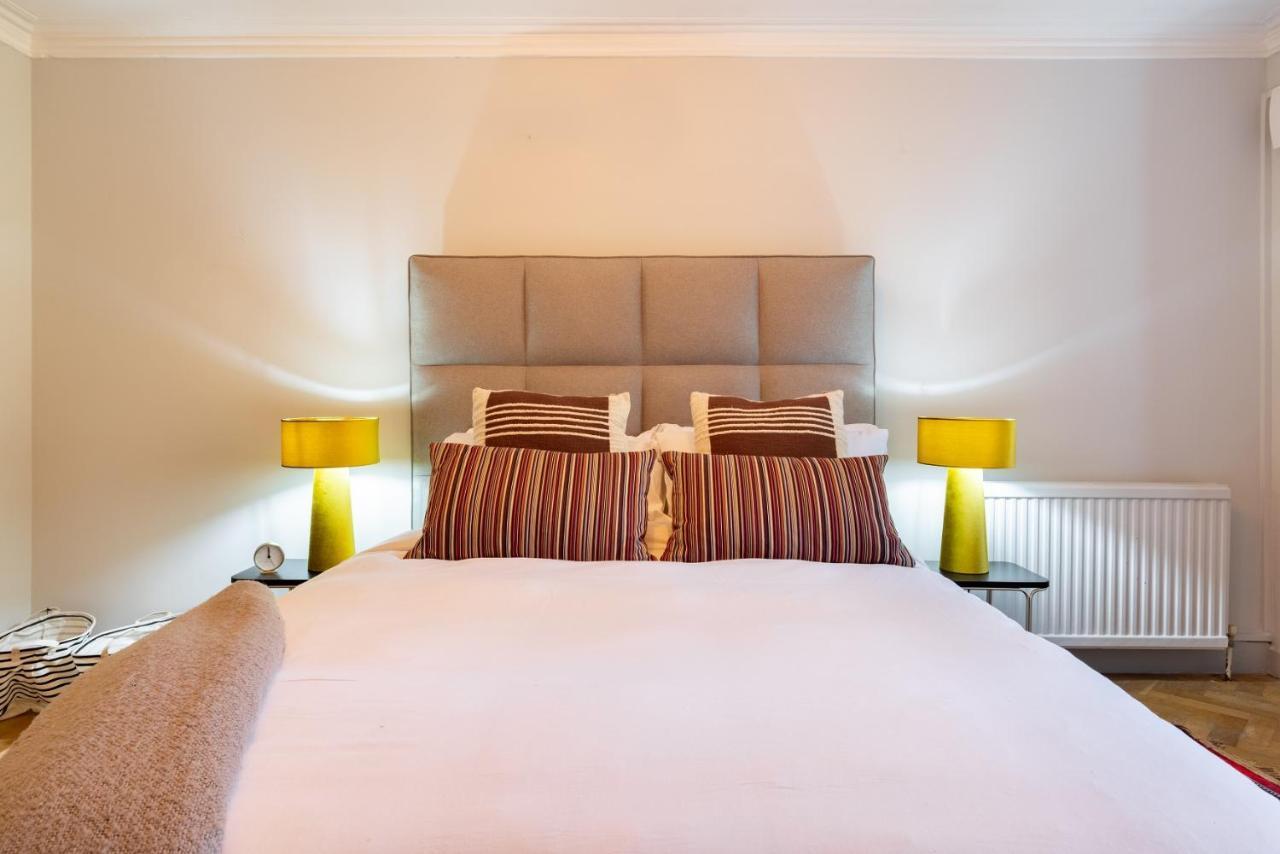 The Richmond Upon Thames Escape - Modern 2bdr Flat With Garden And Parking Apartment London