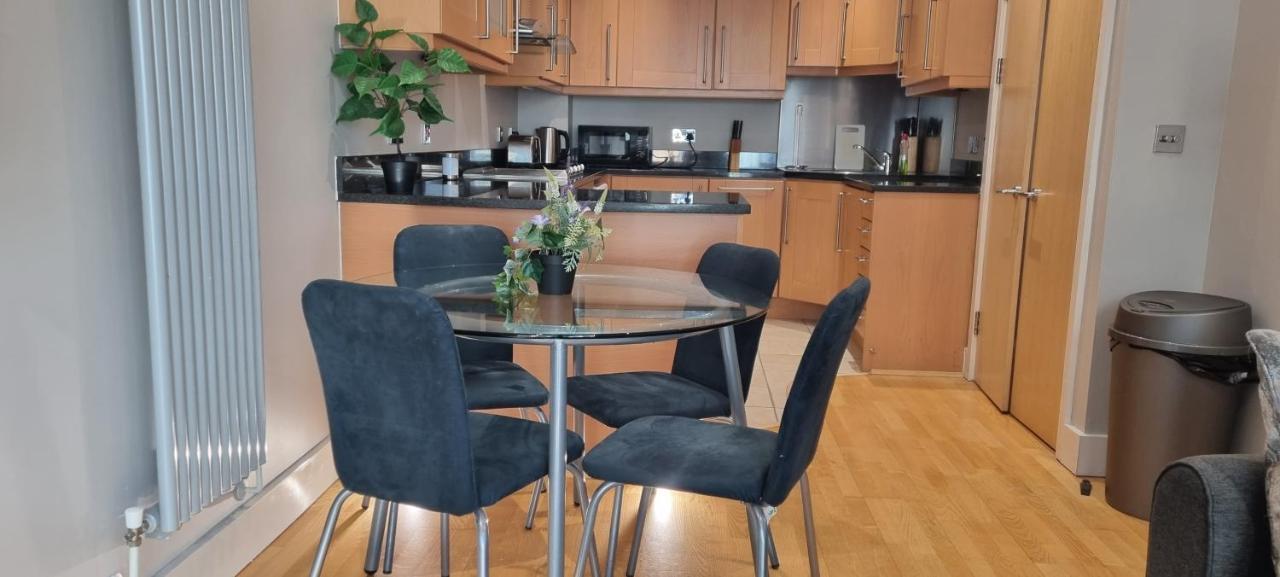 Luxury Waterside Canary Wharf Appartement