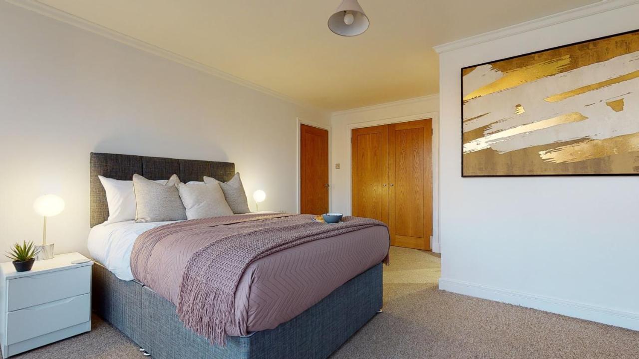 Docklands Riverside Superior 3 Bedroom Apartment By Delta Accomodation Londres