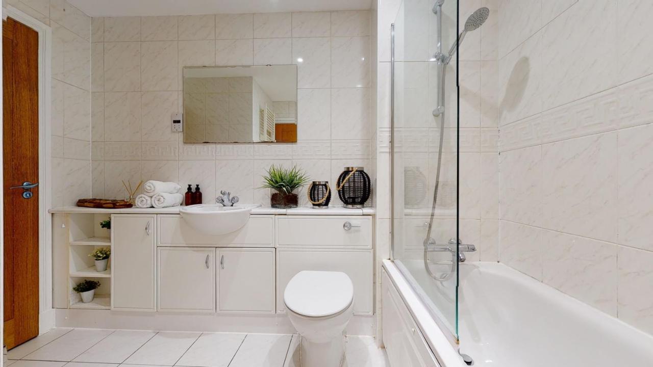 Docklands Riverside Superior 3 Bedroom Apartment By Delta Accomodation Apartamento *