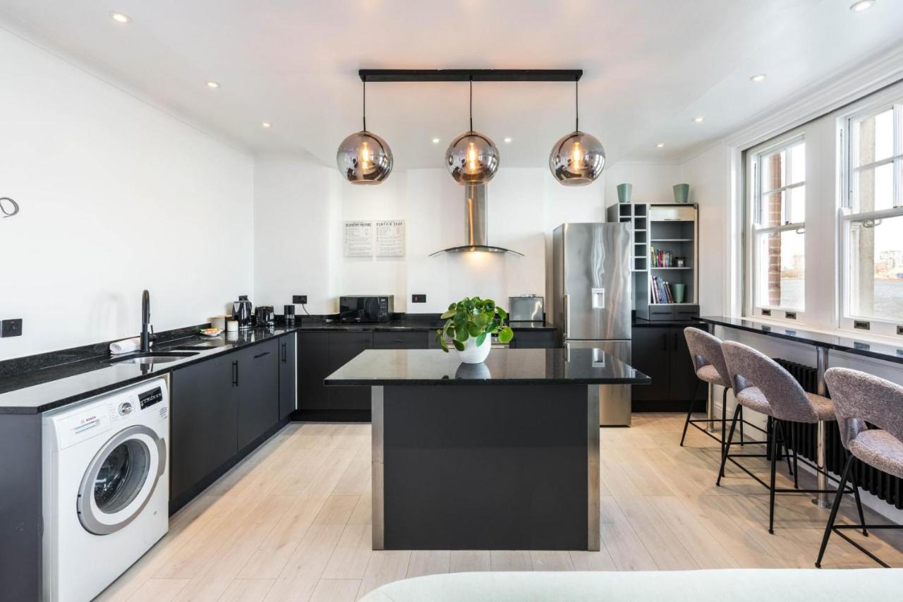 Stunning 3bd Riverside Flat Communal Roof Terrace Appartement