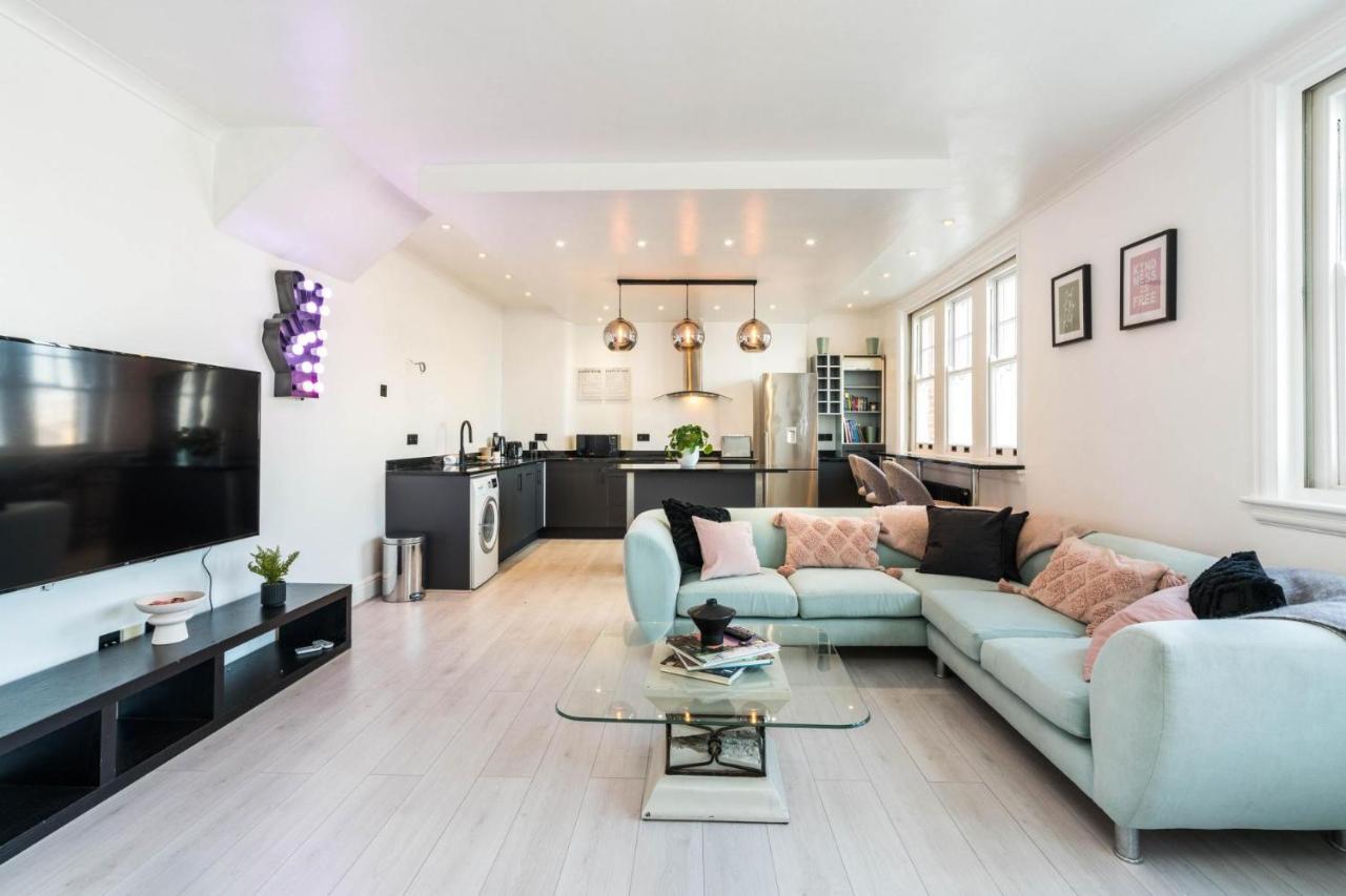 Stunning 3bd Riverside Flat Communal Roof Terrace Appartement